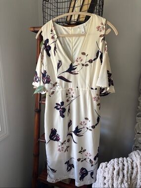 Leith Cream Floral V-Neck Cold-Shoulder Midi Dress